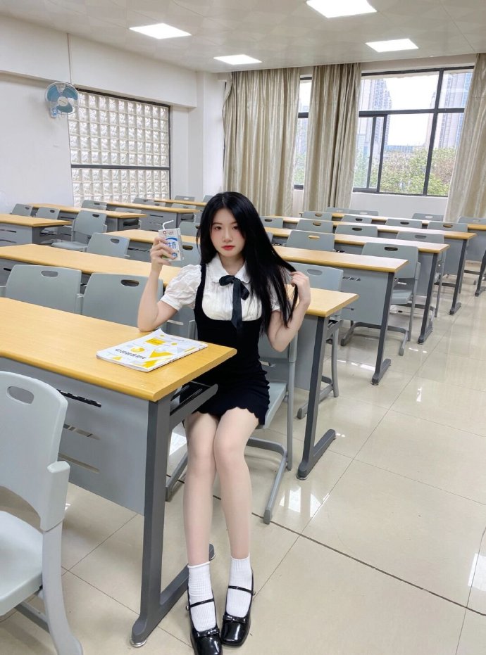 风骚律师 封面